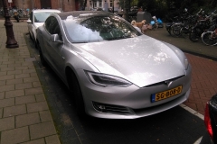 Tesla model S - Vondelstraat (8-9-2018)