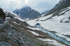 Van Ladakh naar Srinagar: voor de Zojila (pas) (9 juni 2010)