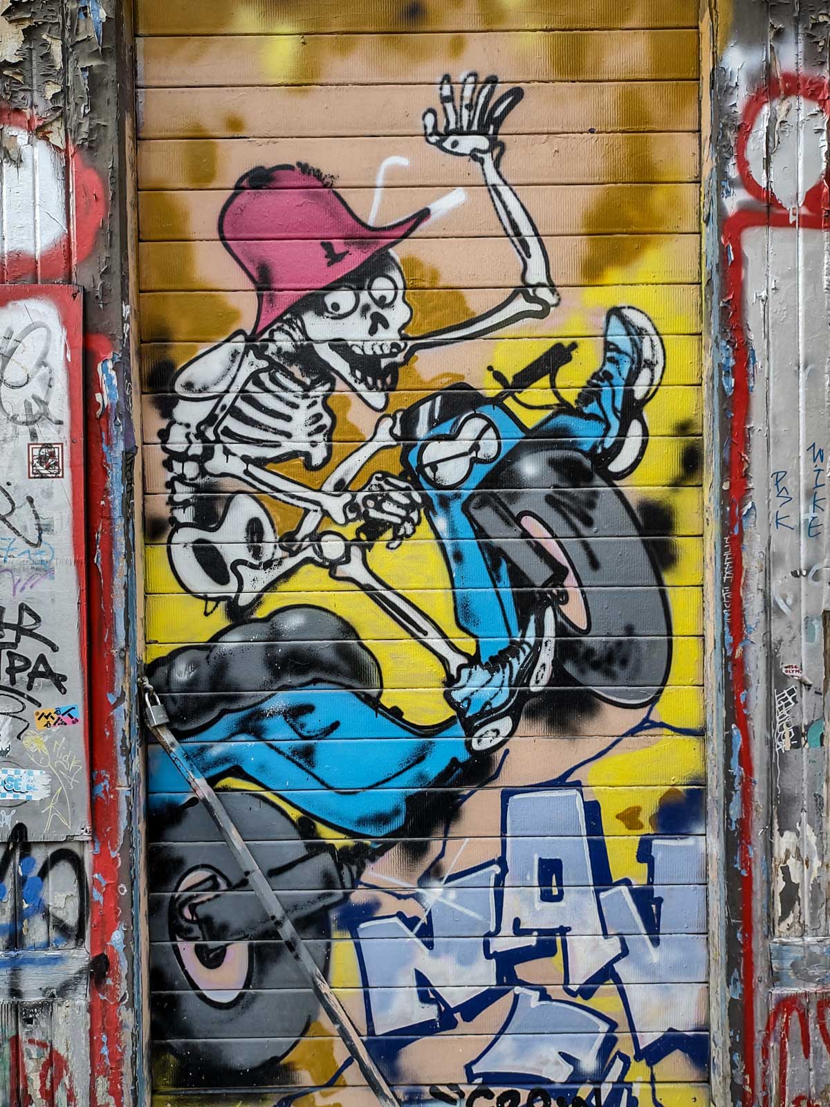 Graffiti in de wijk de Cours Julien, Marseille (10-5-2026)