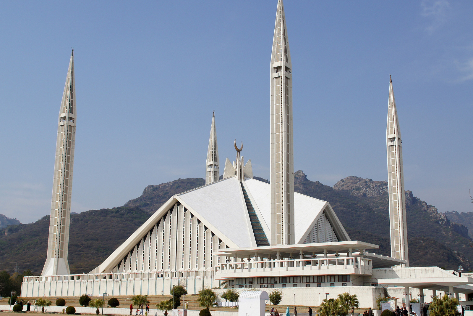 Things to do when visiting Faisal Mosque