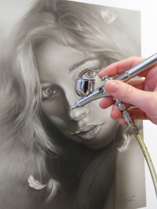 Portret meisje pluimen airbrush 2