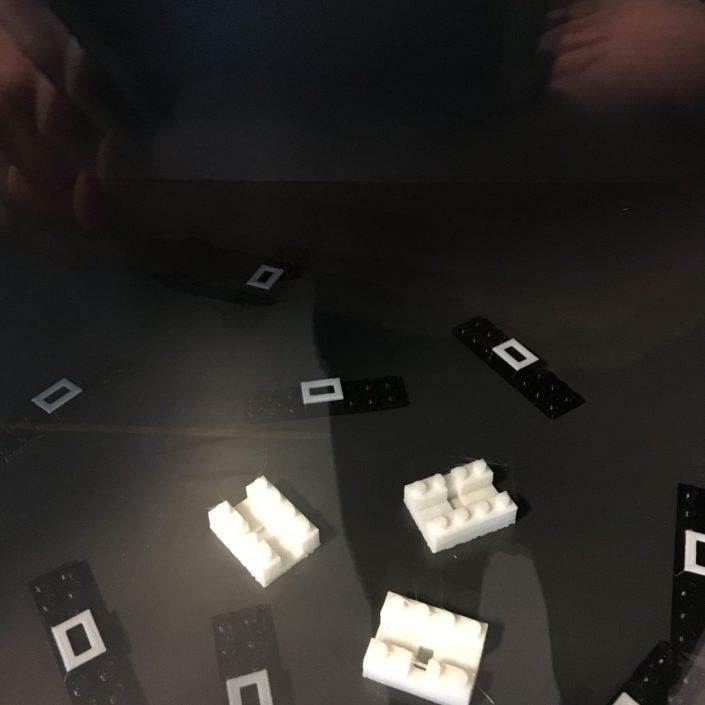 3d printed lego with magnets