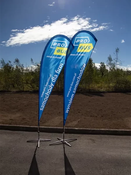 Dråbeformet beachflag på krydsfod