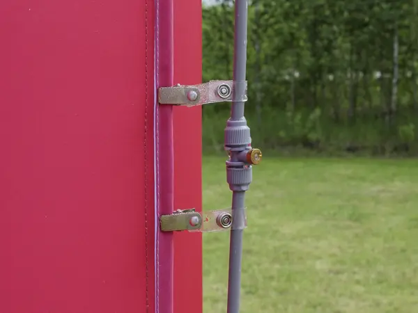 Sprinkler til montering på målportal