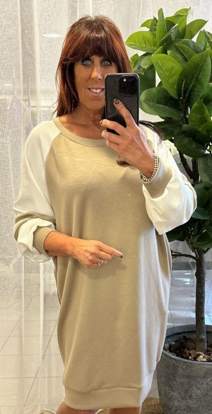 Sale - Sweater Jurk Sabrina Taupe