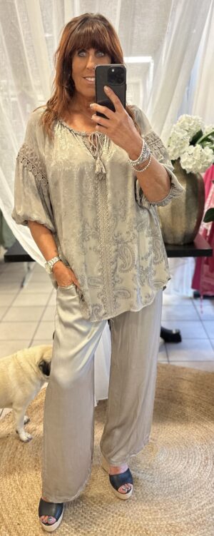 Top Kato Taupe