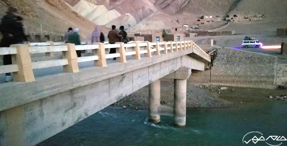 پل منطقه کمینج ولسوالی شهرک غور باز سازی می‌شود.