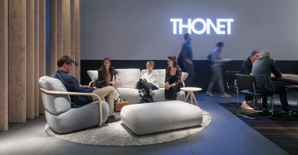  Salone del Mobile (IT)  2017 Thonet