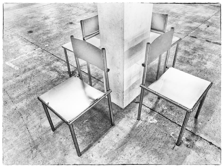 BUIS-BUIG stoel ©2025 Alain Six hand-bent chair  ©2025 Alain Six 