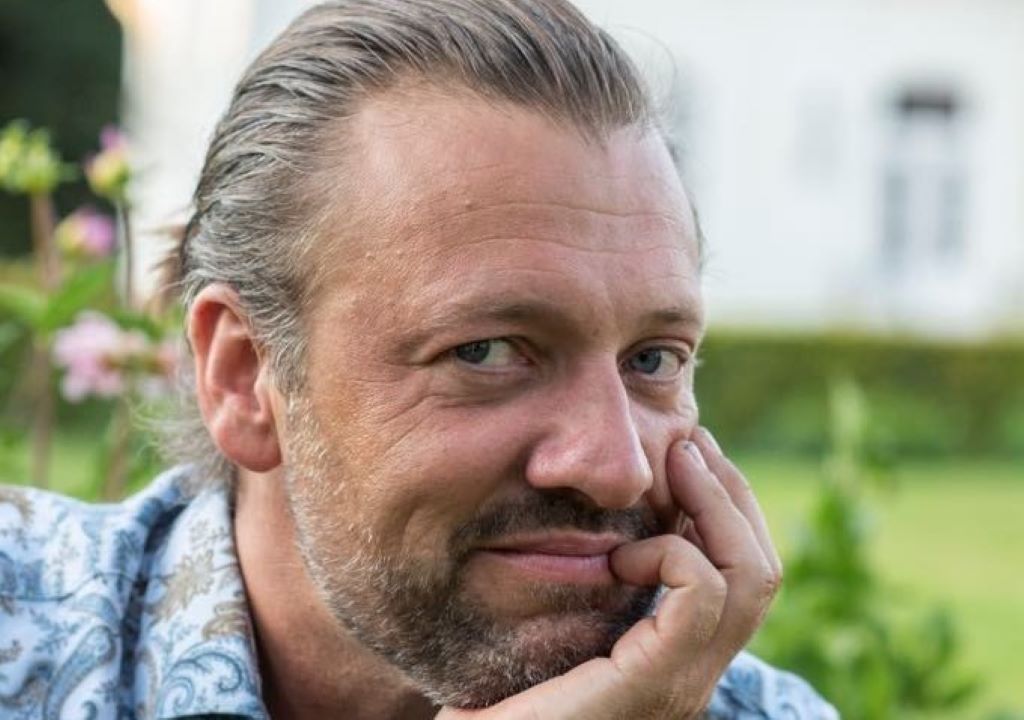 Blomstermanden Johnny Haugaard Laver Stor Ny Udstilling I