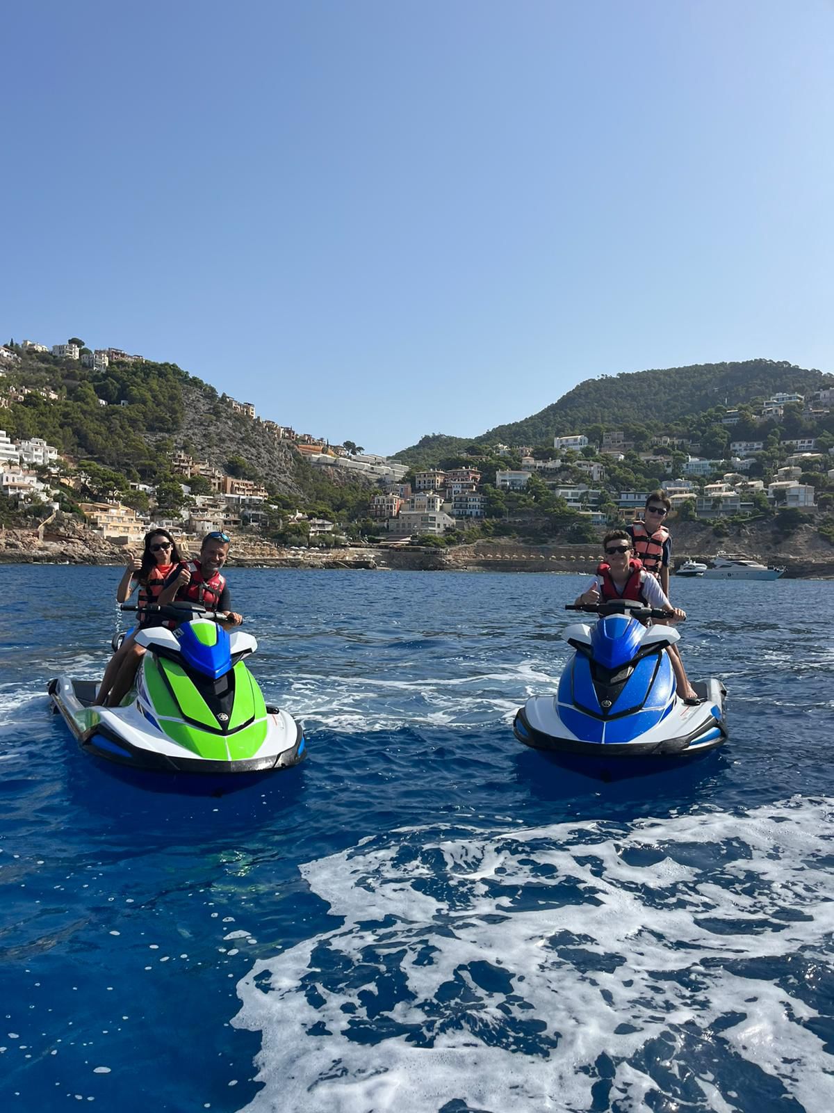 family-jet-ski