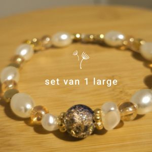 Parelarmband met blauw/parelmoer/ gouden tinten