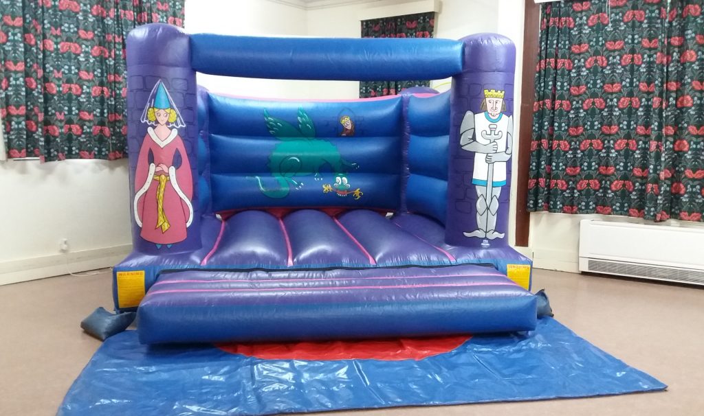 Knights Bouncy Castle hire in Stoneham, Southampton