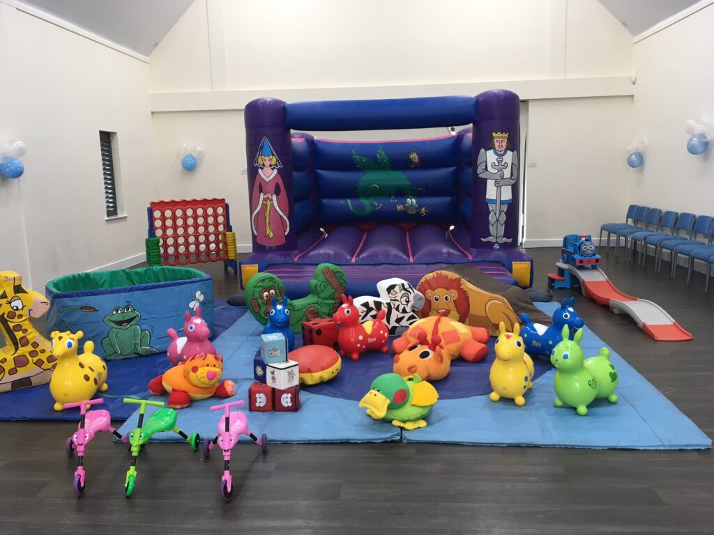 Knights & Princess Castle with Ballpool and Soft Play - £140 to hire