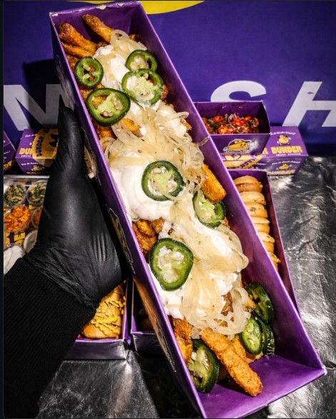 Tryckt FLATBOX för 10 miniburgare från Dunder Smash Burgers