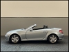 Mercedes-Benz-SLK-Spider-–-lyseblaa-–-2004-Minichamps-100033130-04