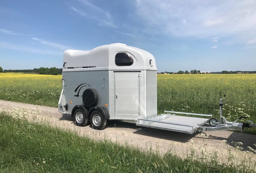 Köp trygga och säkra Cheval Liberté Hästtransport Hippomobile