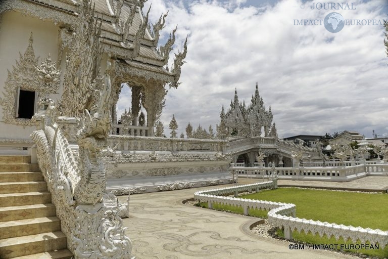 Wat Rong Khun 27