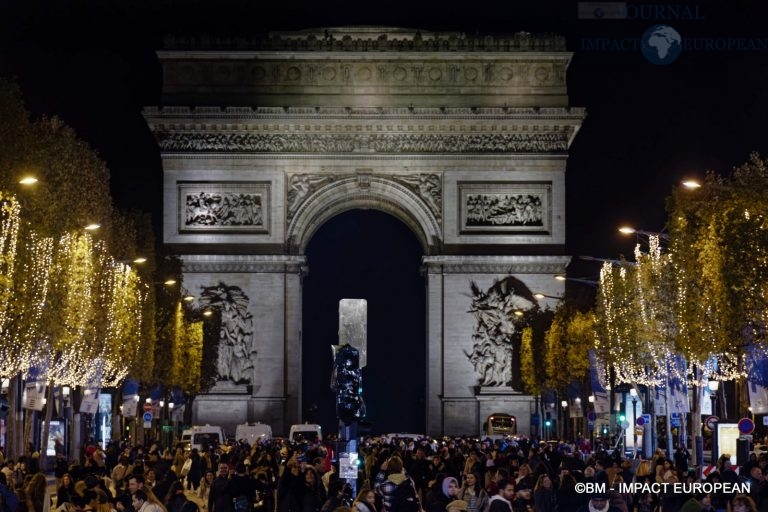 illuminations Champs-Elysées 18