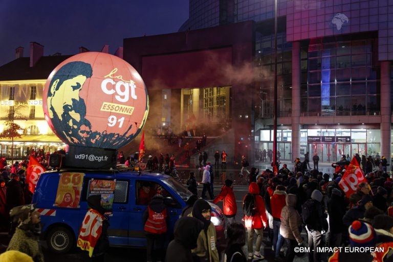 manif réforme retraites 47