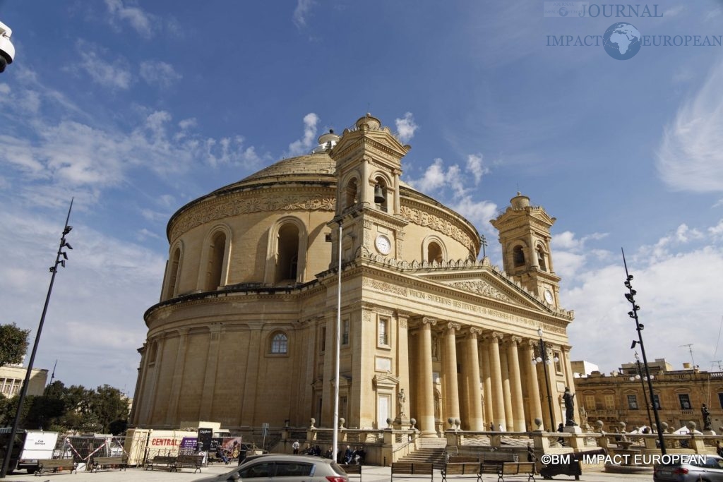 Mosta Rotunda 01