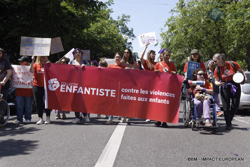 Marche contre l'extrême droite 26