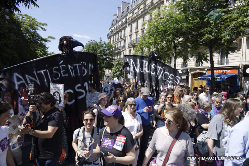 Marche contre l'extrême droite 42