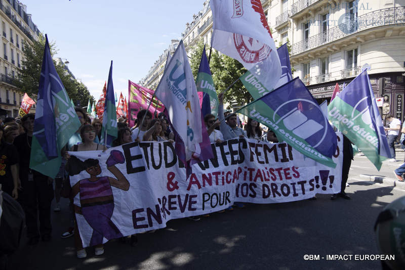 Marche contre l'extrême droite 49