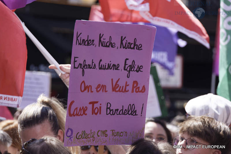 Marche contre l'extrême droite 52