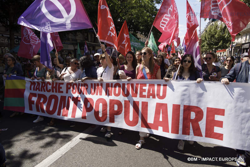 Marche contre l'extrême droite 56