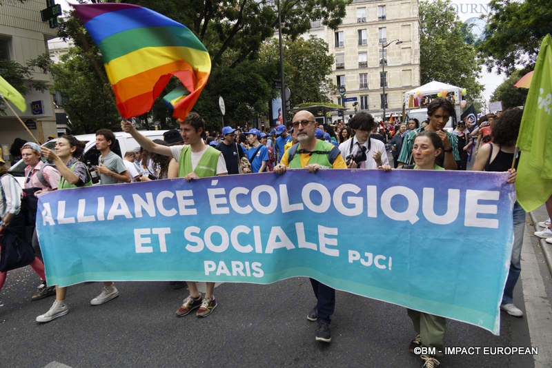 Marche des Fiertés 2024 58