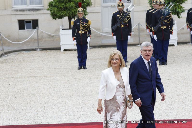 Thomas BACH, Président du Comité international olympique (CIO), et son épouse,
Claudia