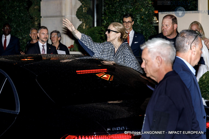 Céline Dion à la sortie de l'hôtel Royal Monceau de Paris