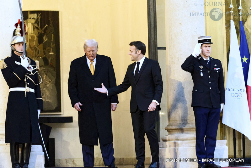 Le président américain élu Donald Trump et le président français Emmanuel Macron