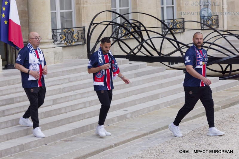 PSG 027