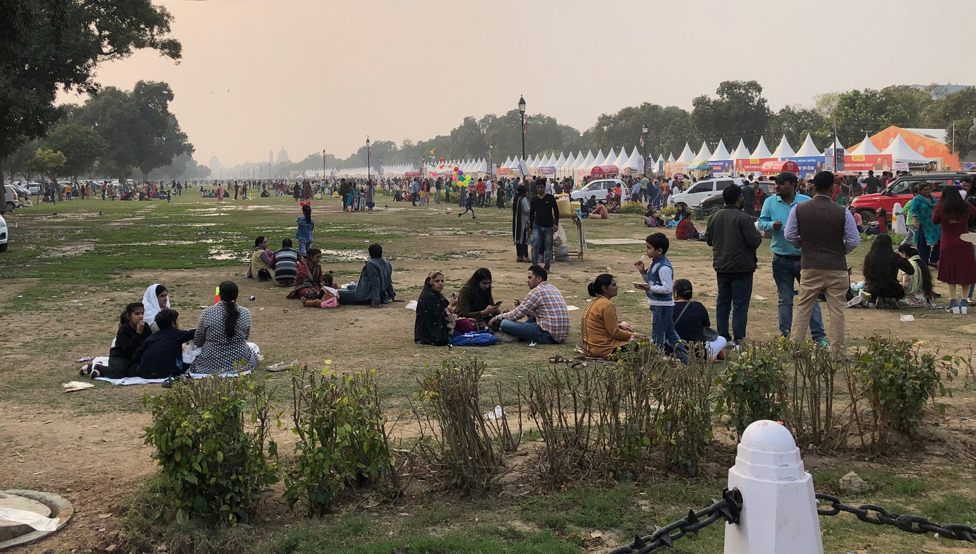 Democratization of Kingsway: The public enjoying a fair on the Rajpath Lawns, against the backdrop of Rashtrapati Bhawan on a late, winter afternoon, 2020. Source: Author
