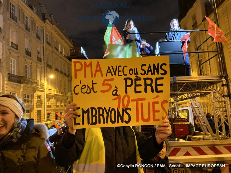 La Manif Pour Tous contre le projet de loi bioéthique a manifestés devant le Sénat