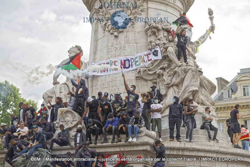 manif Adama Traore 52