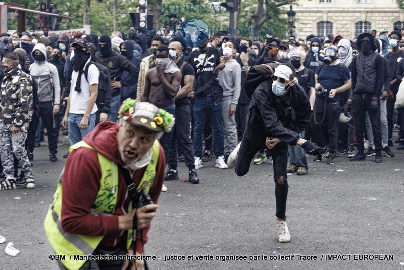 manif Adama Traore 64