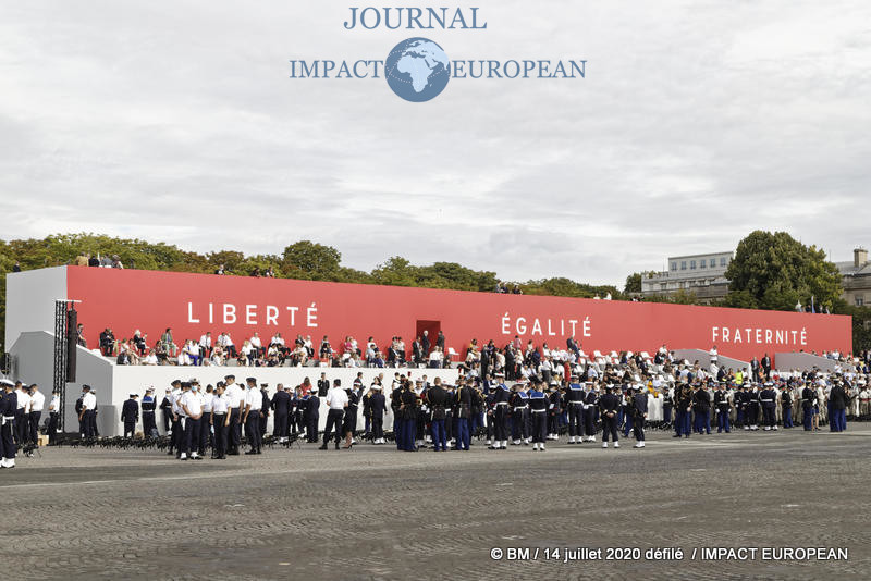 defile 14 juillet 2020 01