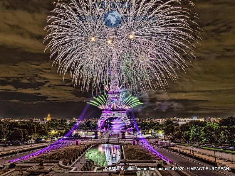 feu artifice tour eiffel 2020 04