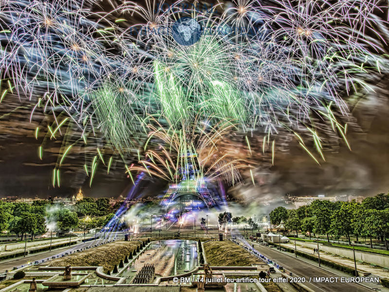 feu artifice tour eiffel 2020 14