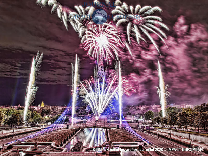 feu artifice tour eiffel 2020 18