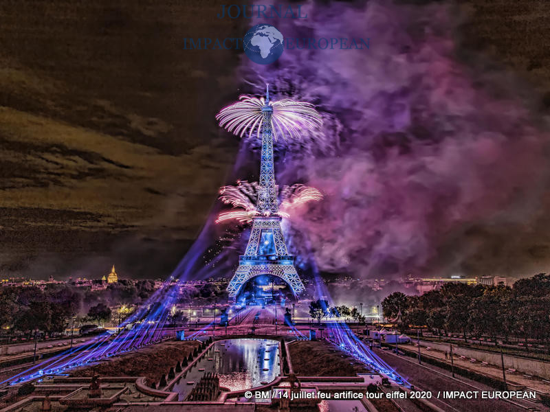 feu artifice tour eiffel 2020 35