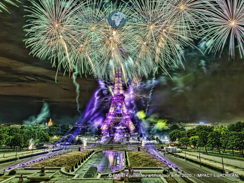 feu artifice tour eiffel 2020 38