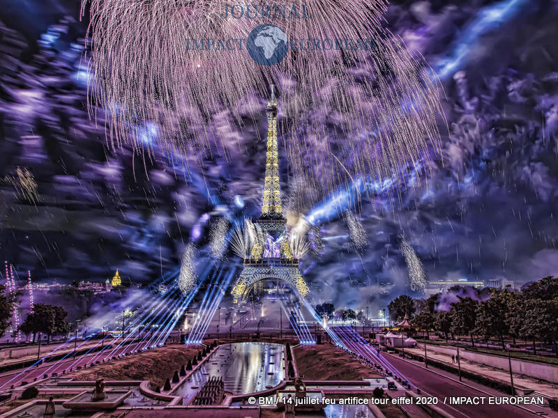 feu artifice tour eiffel 2020 52