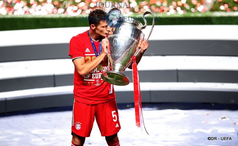 Six-time winners FC Bayern München!3