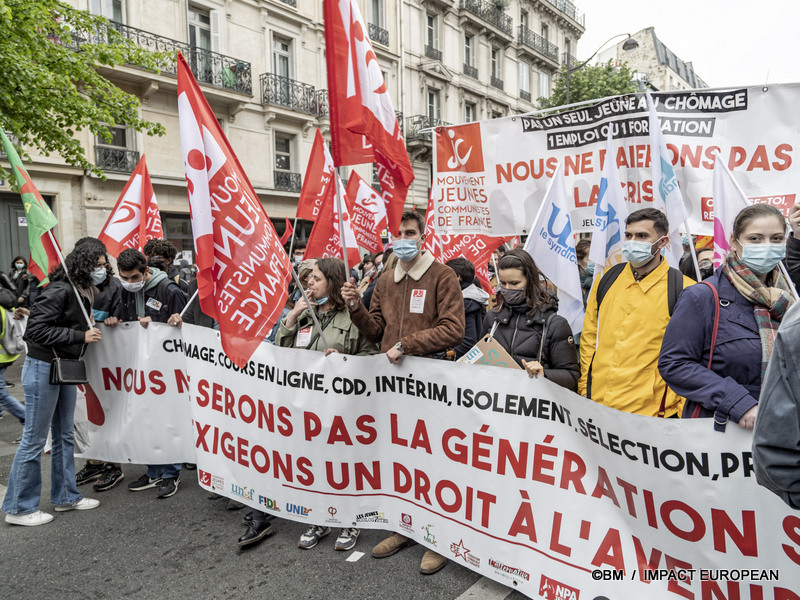 1er mai 2021: Des clochettes et des manifestations