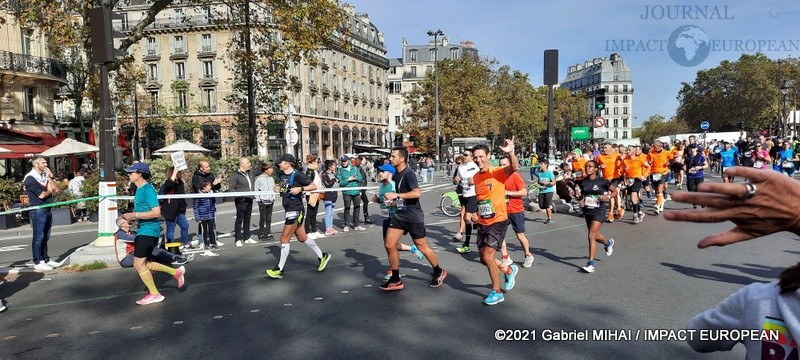 Marathon de Paris: 44e édition ce dimanche dans les rues de Paris, le record battu par le Kényan Elisha Rotich