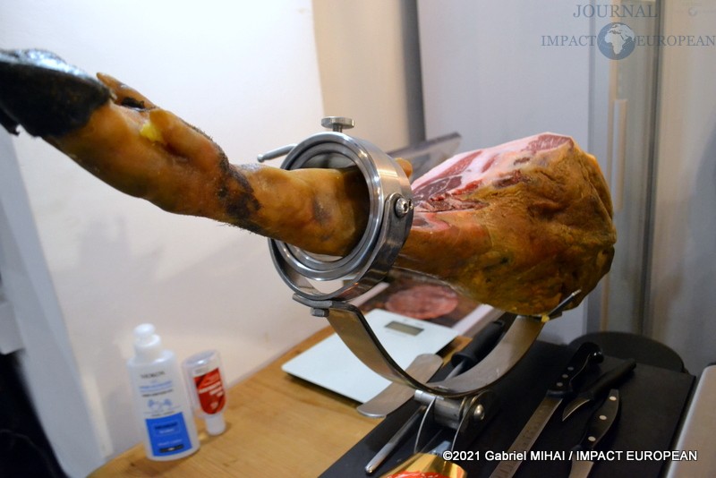 Les secrets de fabrication du jambon espagnol tout un art